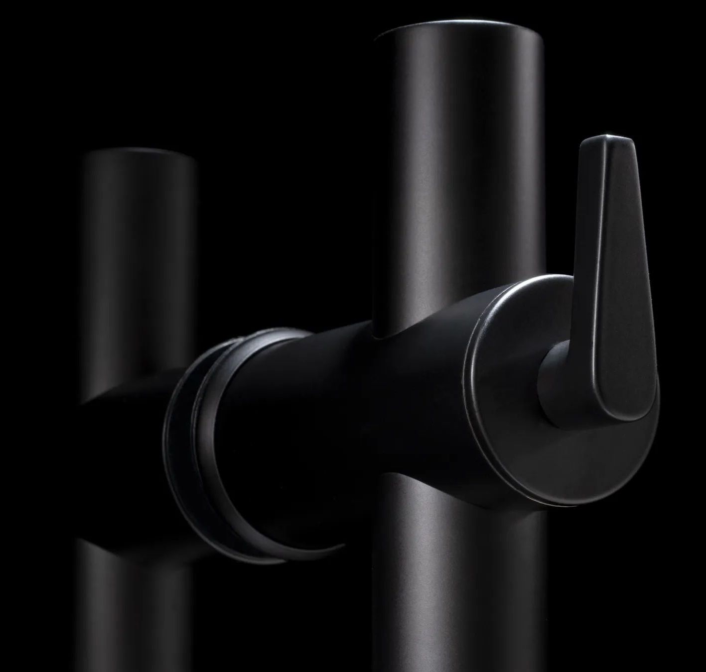 ADA Series Locking Ladder Pull - Product image